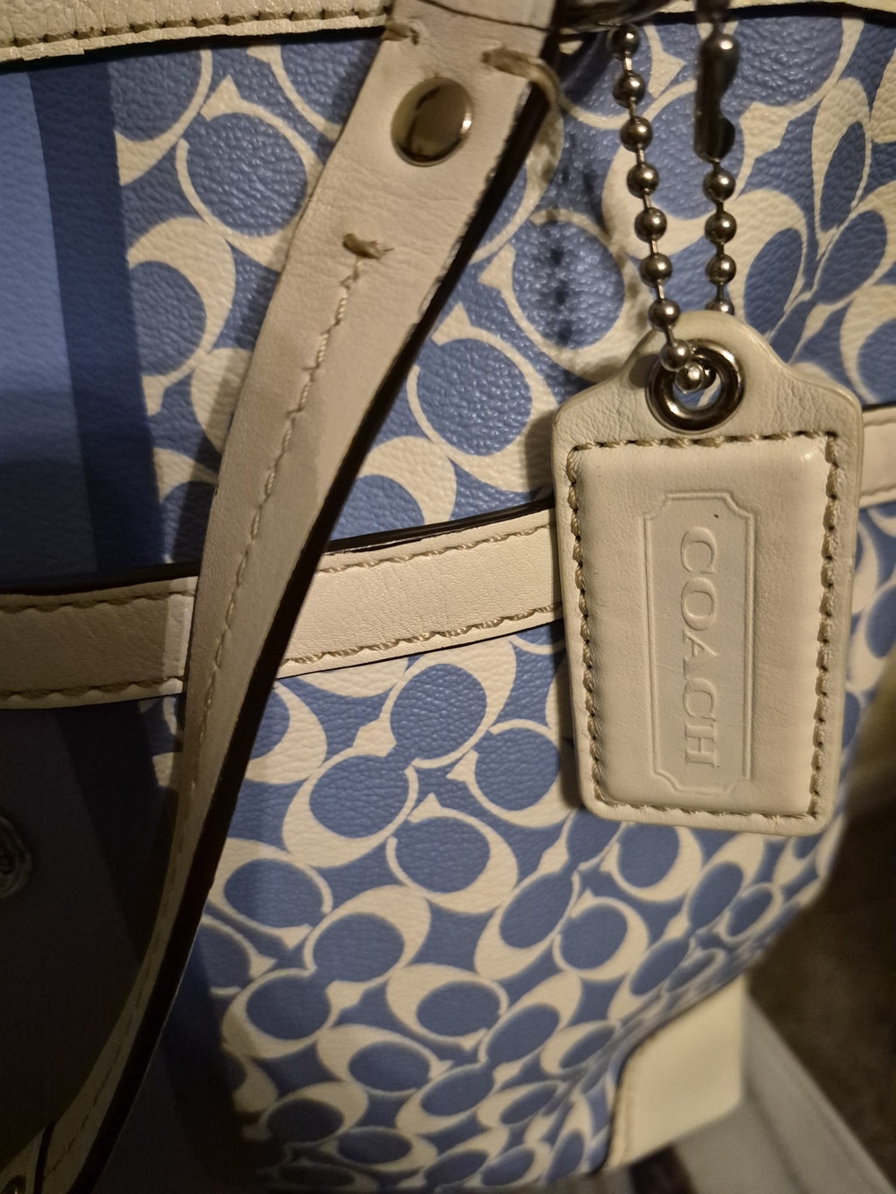 Coach Patterned Tote Bag with Coin Pouch - Picture 16 of 16